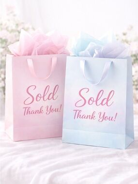 NWT: Black Velvet Top with Bows on Sleeves & Size 4 & 5 years